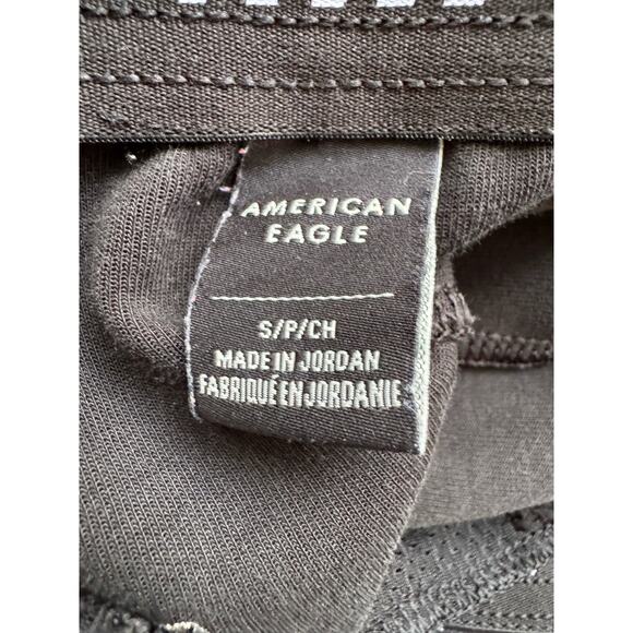 A bundle of 3 Men's Joggers Under Armour, AE, J Crew Size S / M - Picture 3 of 14